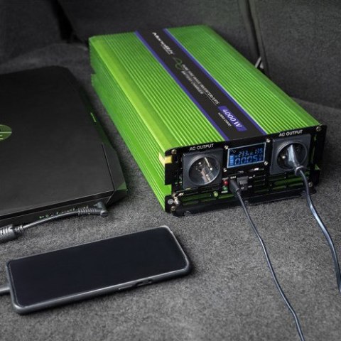 Qoltec QOLTEC PRZETWORNICA NAPIĘCIA MONOLITH | ŁADOWANIE BATERII | UPS | 2000W | 4000W | 12V NA 230V | CZYSTY SINUS | LCD