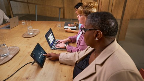 HP EliteBook 860 G11 Ultra 7 155U 16"WUXGA IPS AG 1000nits 16GB DDR5 SSD512 Intel Arc Cam 5MPx 76Wh W11Pro