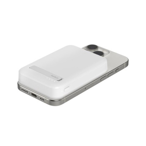 BELKIN POWERBANK BOOSTCHARGE PRO 8000 MAH 15W QI2 MAGSAFE BIAŁY
