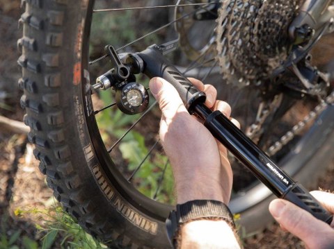 Pompka TOPEAK MANOMETR SHUTTLE GAUGE G2