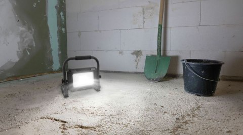 Przenośne światło przemysłowe Ansmann FL20W-R 20 W 2000 lm Daylight white