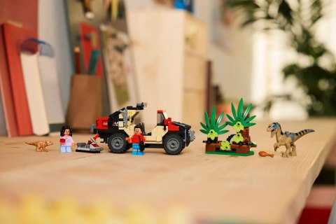 Lego 76972 Jurassic World - Ucieczka terenówką przed raptorem