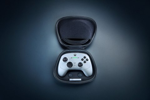 Kontroler do gier na konsolę Xbox Series X/S i PC Razer Rosomak V3 Pro