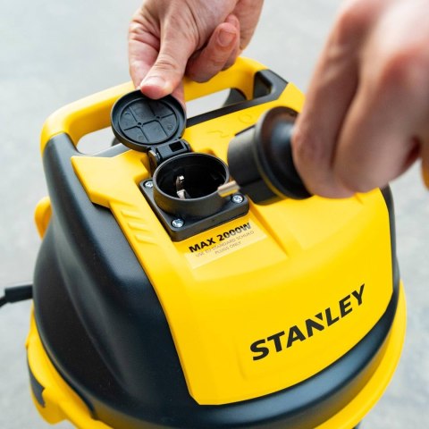 STANLEY Odkurzacz przemysłowy STANLEY Wet&Dry SXVC30XTDE (1600W; kolor czarny)