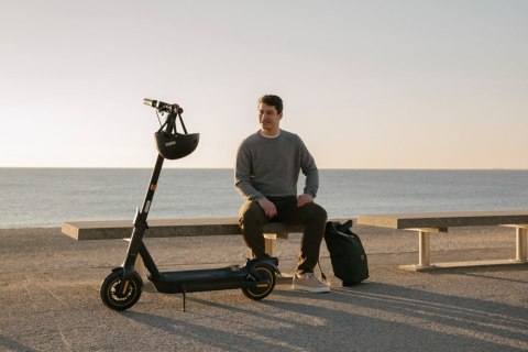 Ninebot by Segway KickScooter MAX G2 D 20 km/h Czarny 15,3 Ah