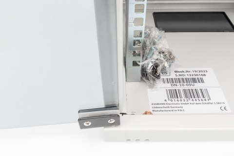 Szafa sieciowa wisząca 10" 9U rack 312x300, drzwi szyba, szary, niedzielona, złożona, 30kg